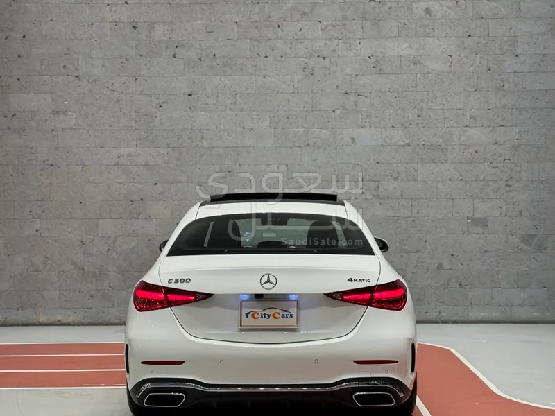 2023 مرسيدس - بنز سي 300