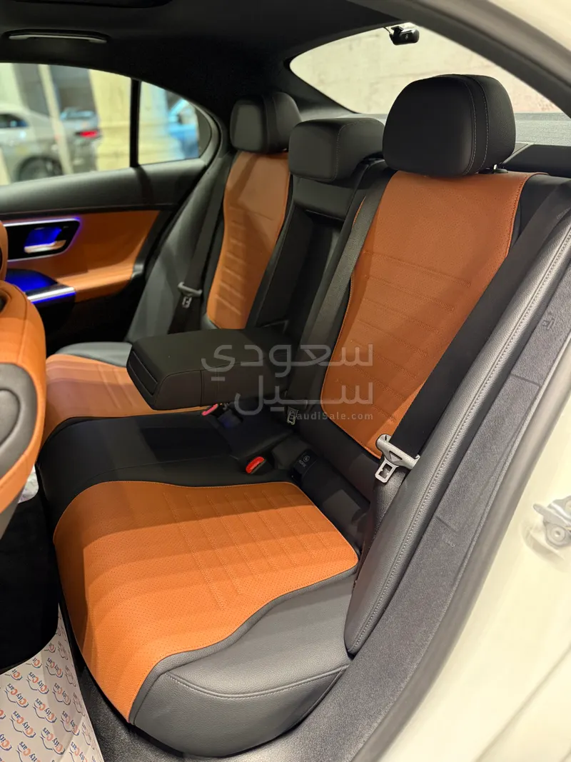 2023 مرسيدس - بنز سي 300