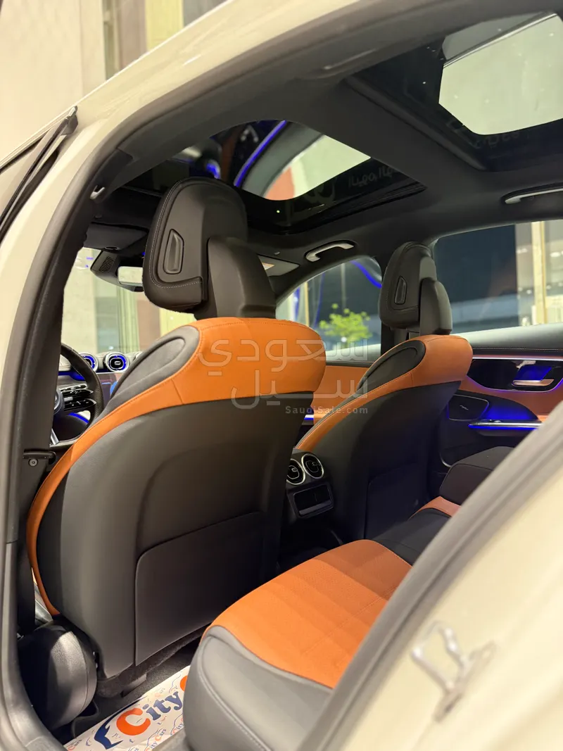 2023 مرسيدس - بنز سي 300