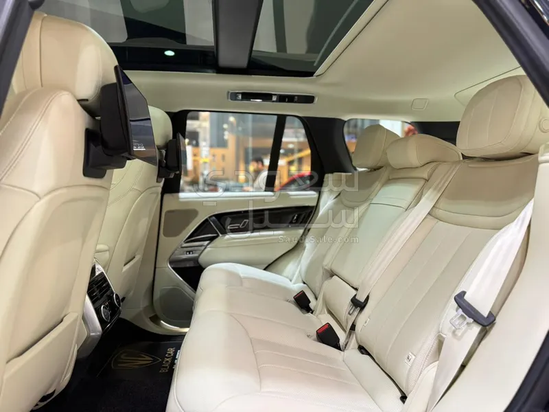 2026 لاند روفر رينج روفر فوج اس اي