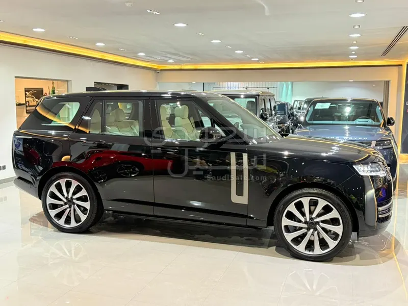 2026 لاند روفر رينج روفر فوج اس اي