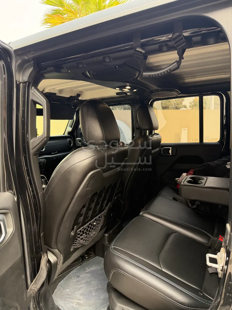 2022 جييب رانجلر ربيكون