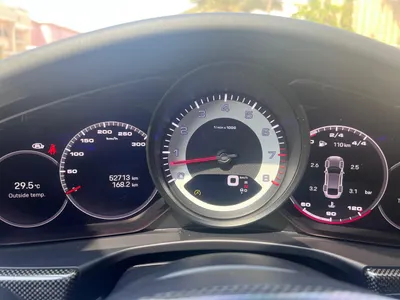 2022 بورش بانميرا بلاتينيوم