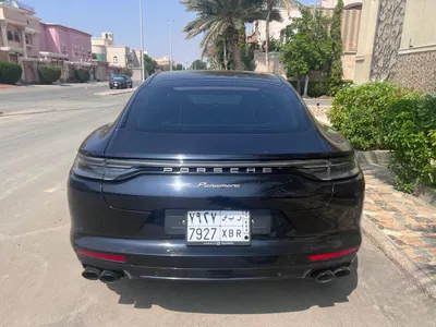 2022 بورش بانميرا بلاتينيوم