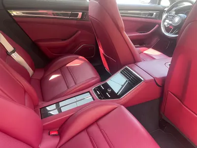 2022 بورش بانميرا بلاتينيوم