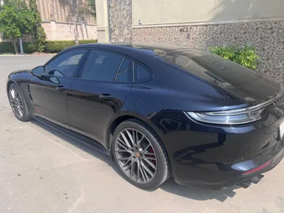 2022 بورش بانميرا بلاتينيوم