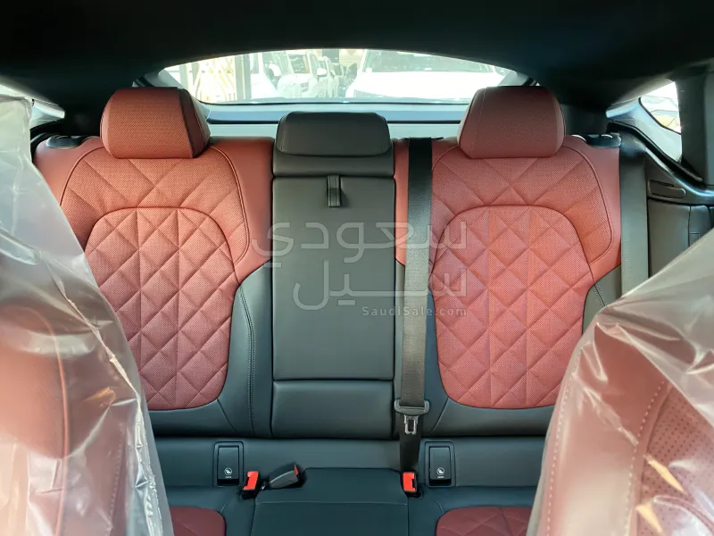 2026 بي ام دبليو الفئة اكس 6