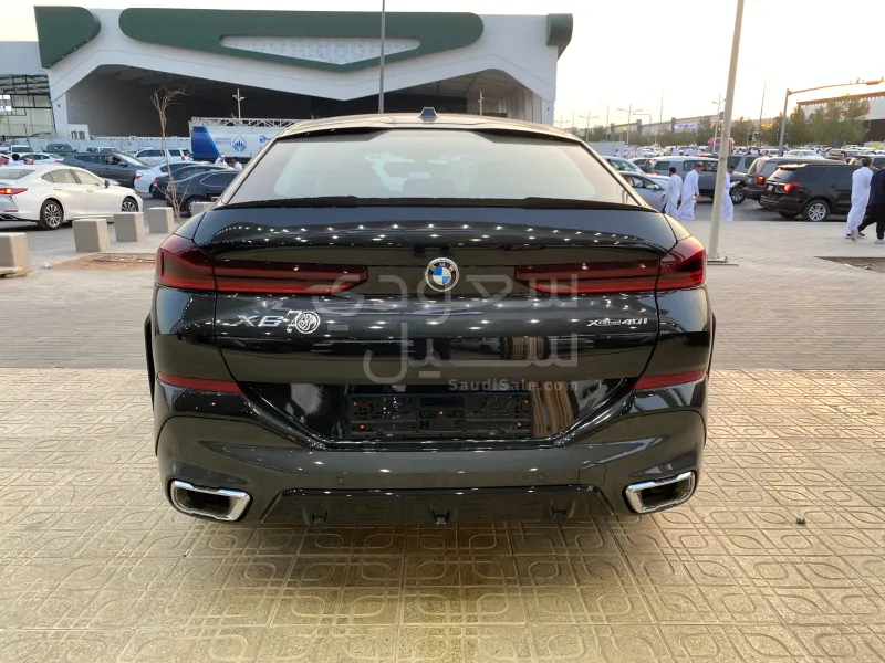 2026 بي ام دبليو الفئة اكس 6