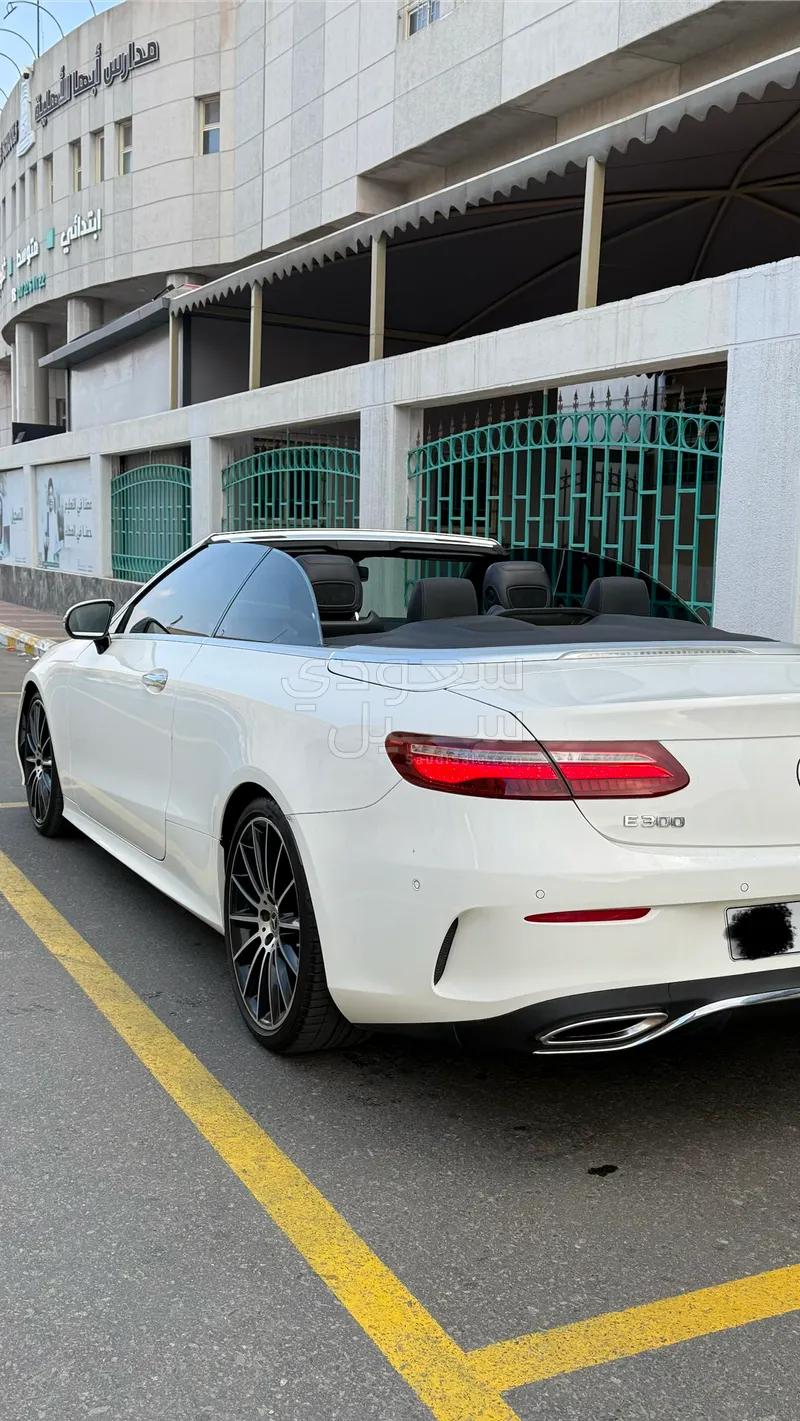 2020 مرسيدس - بنز إي 300 كوبيه