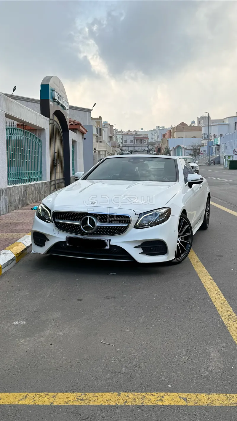 2020 مرسيدس - بنز إي 300 كوبيه