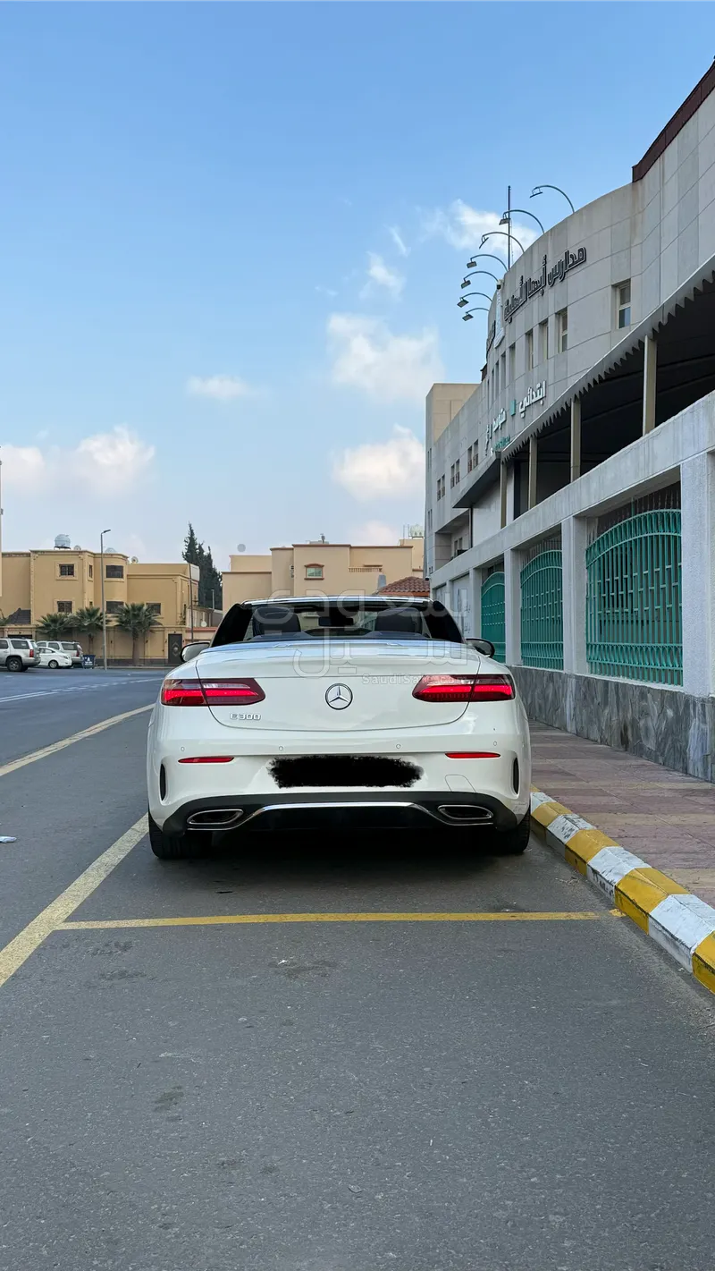 2020 مرسيدس - بنز إي 300 كوبيه