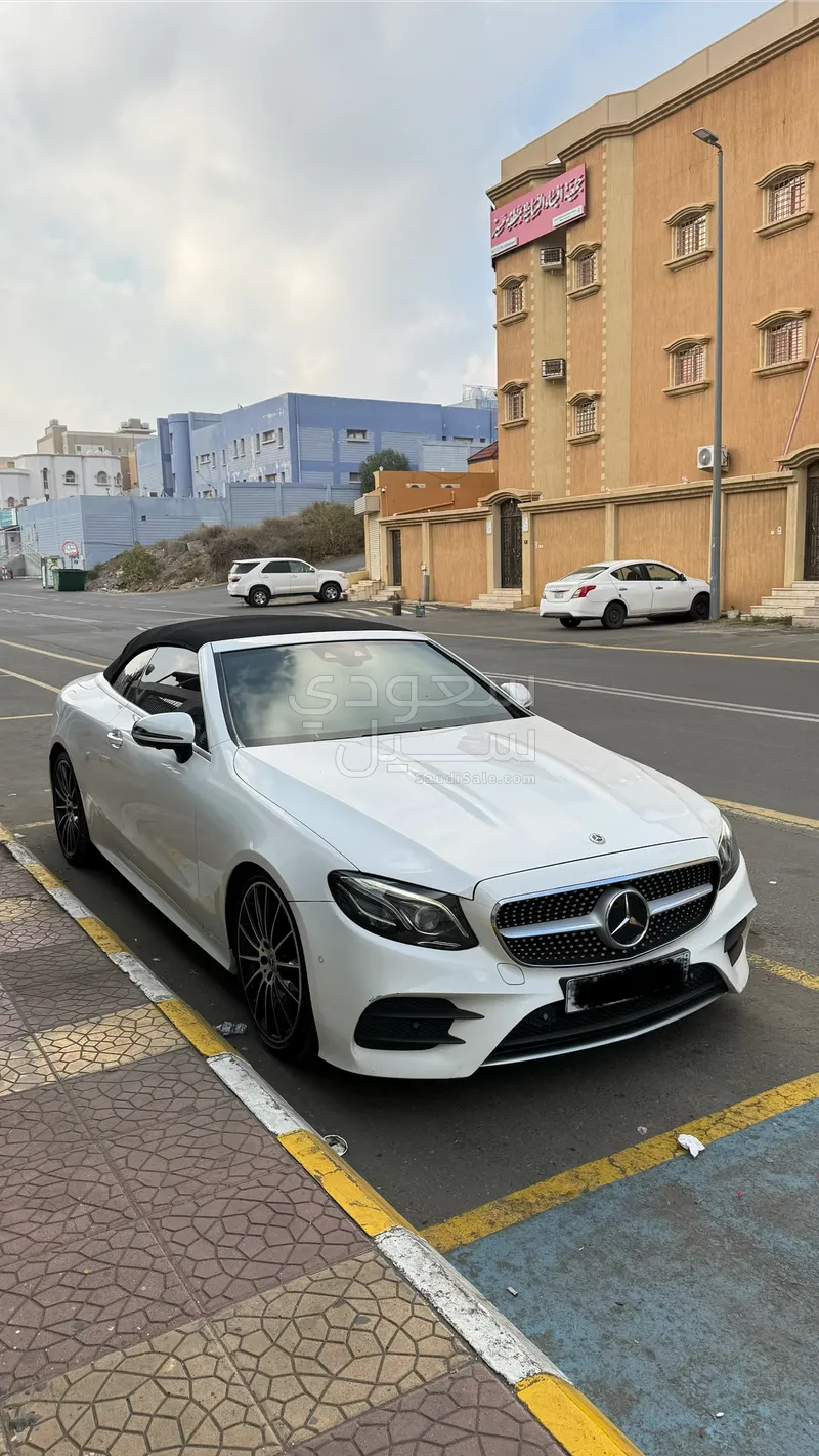 2020 مرسيدس - بنز إي 300 كوبيه