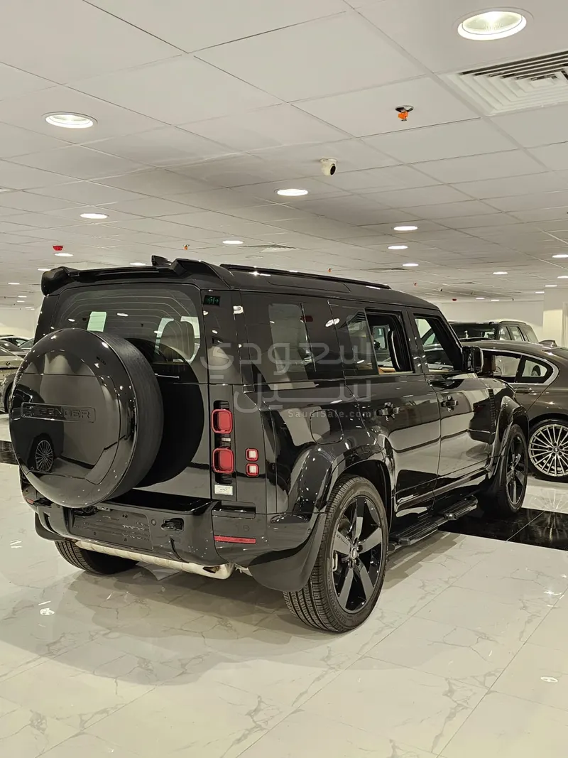 2025 Land Rover Defender