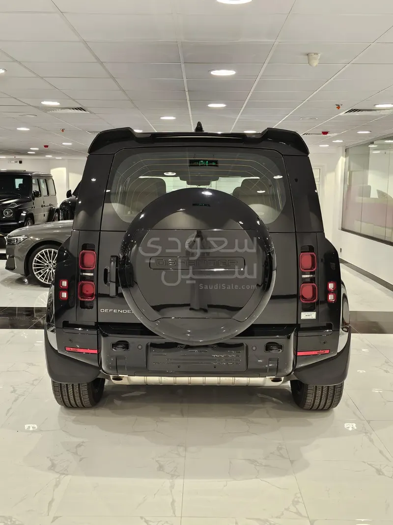 2025 Land Rover Defender