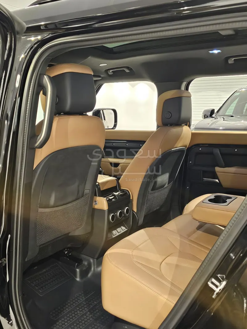 2025 Land Rover Defender
