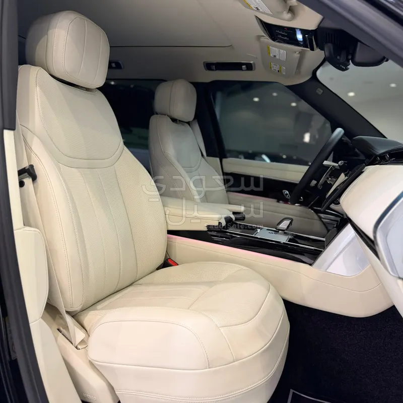 2025 لاند روفر رينج روفر كلاسيك