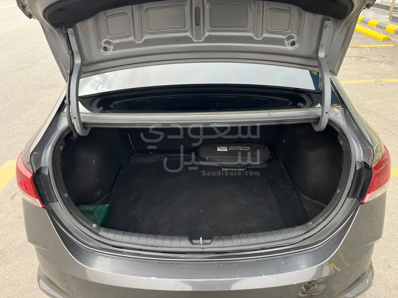 2022 هيونداي اكسنت سمارت