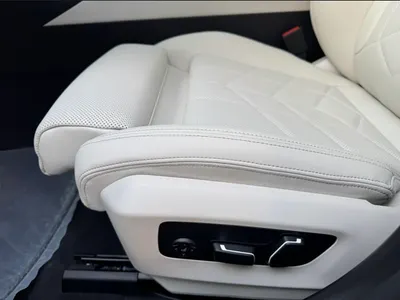 2025 بي ام دبليو الفئة الخامسة 520 أي