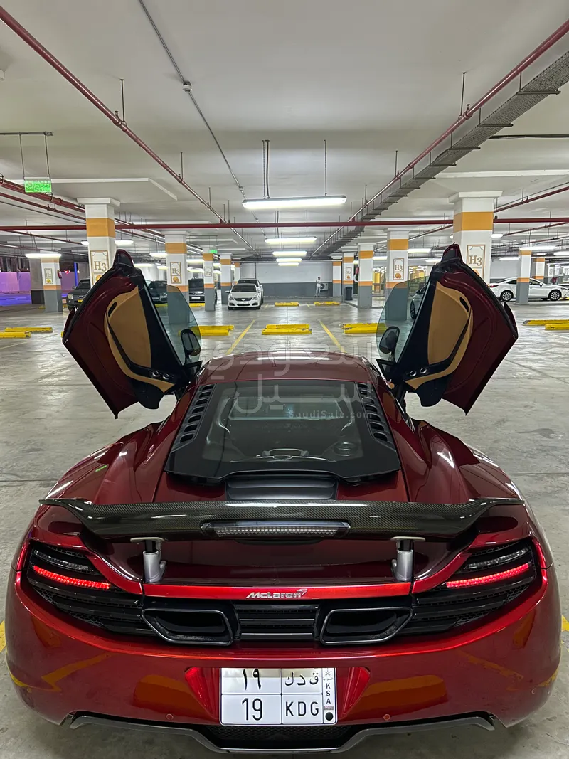 2012 مكلارين سي 12 إم بي 4