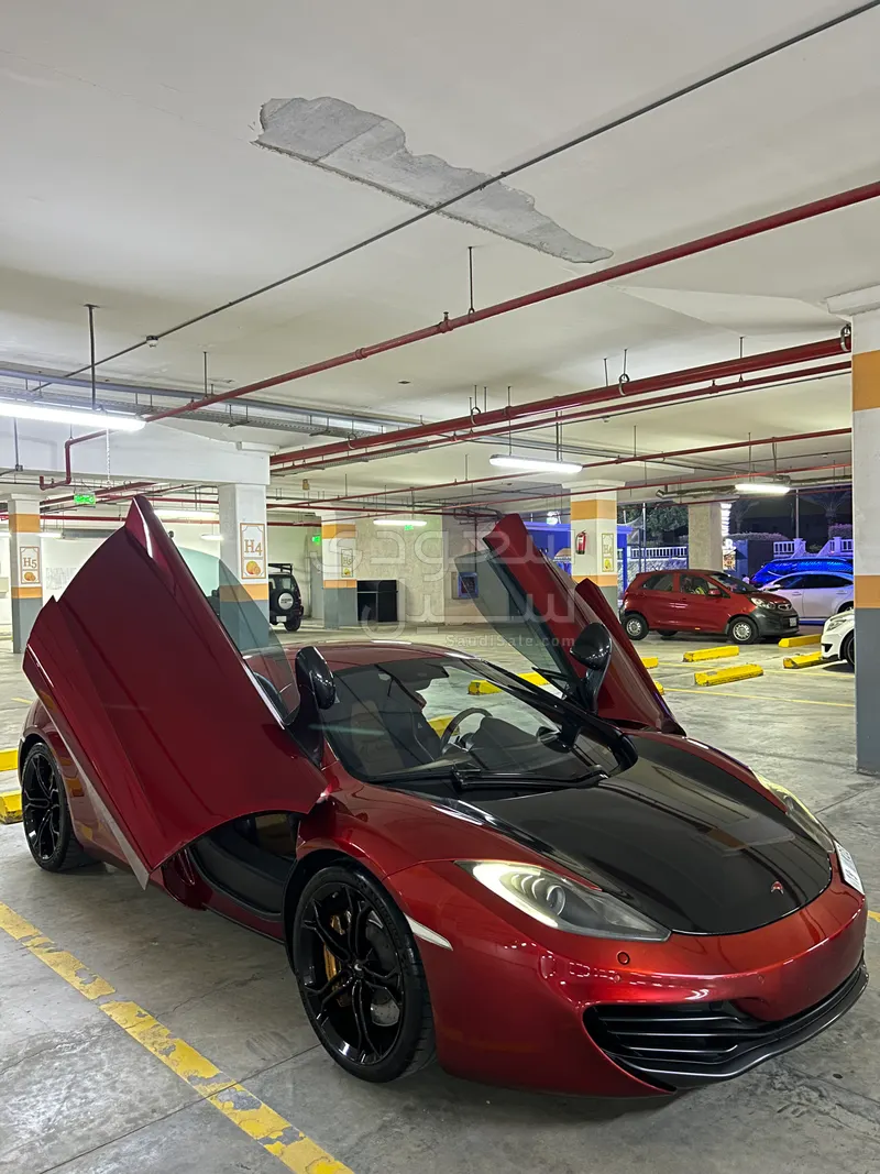 2012 مكلارين سي 12 إم بي 4