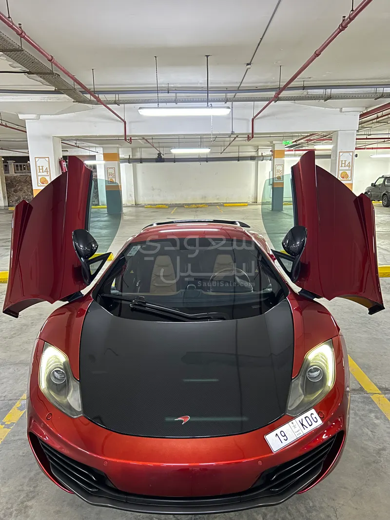 2012 مكلارين سي 12 إم بي 4