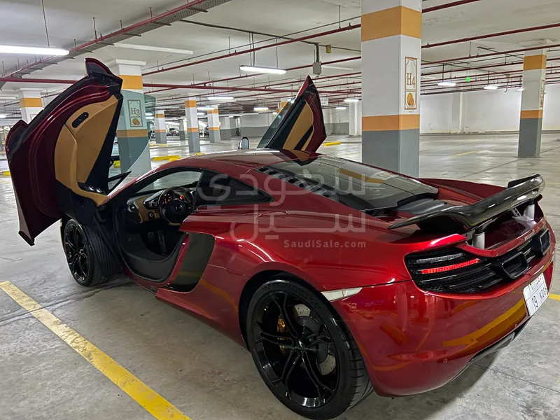 2012 مكلارين سي 12 إم بي 4