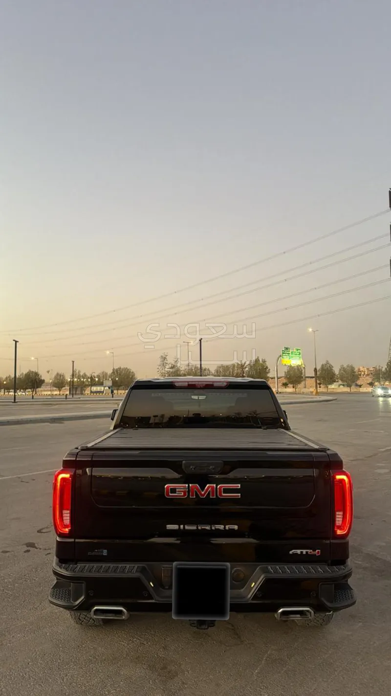 2023 جي ام سي سييرا اي تي 4
