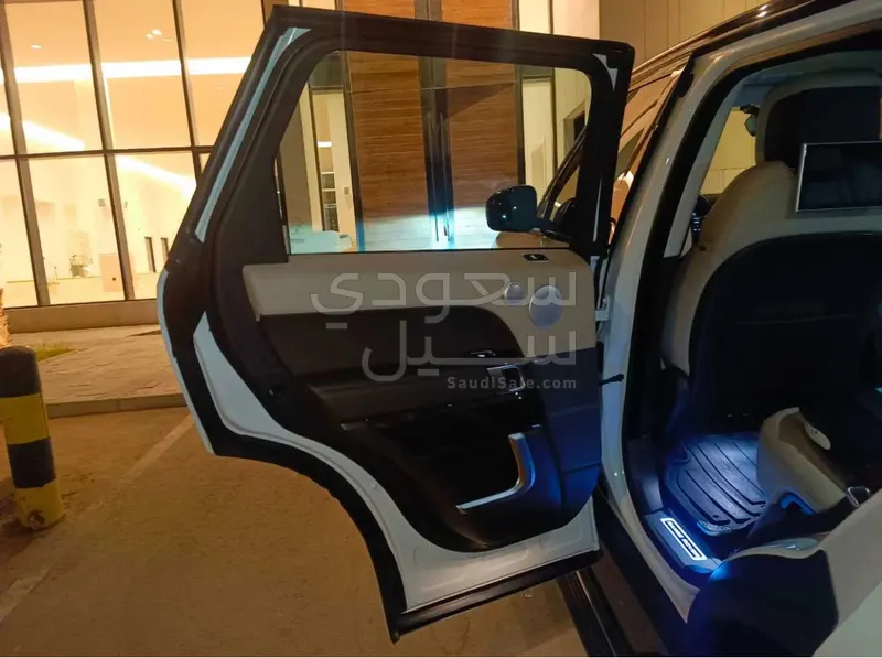 2022 Land Rover Range Rover Sport SE