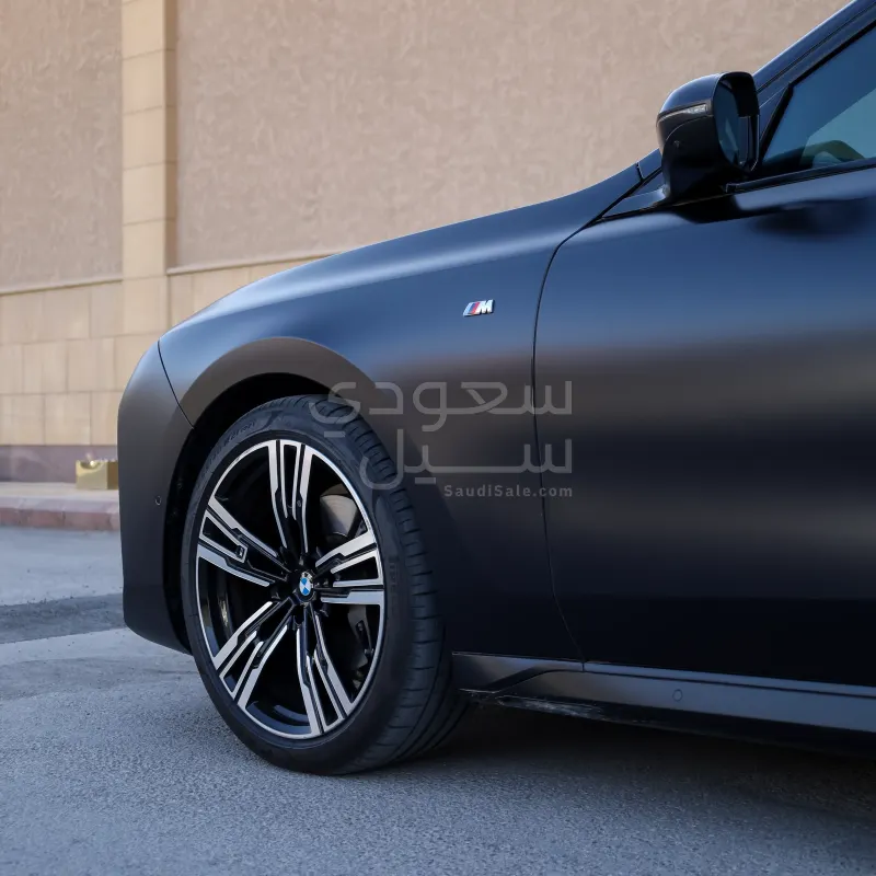 2024 بي ام دبليو الفئة السابعة 735أي