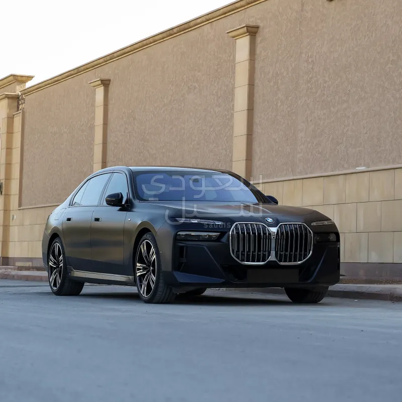 2024 بي ام دبليو الفئة السابعة 735أي