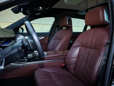 2024 بي ام دبليو الفئة السابعة 735أي