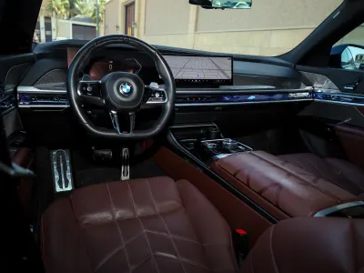 2024 بي ام دبليو الفئة السابعة 735أي