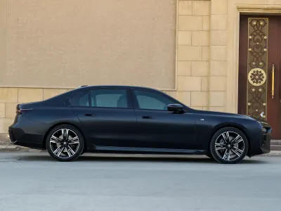 2024 بي ام دبليو الفئة السابعة 735أي