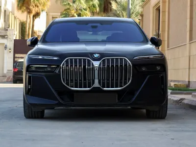 2024 بي ام دبليو الفئة السابعة 735أي