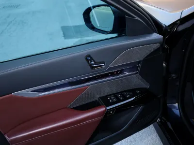 2024 بي ام دبليو الفئة السابعة 735أي