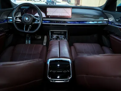 2024 بي ام دبليو الفئة السابعة 735أي