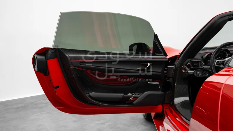 2015 بورش 918 سبايدر