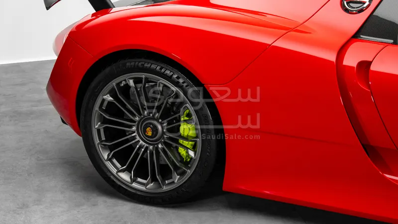 2015 بورش 918 سبايدر