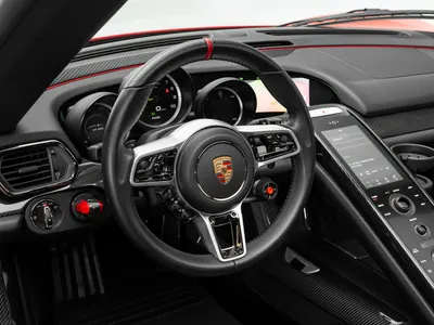 2015 بورش 918 سبايدر