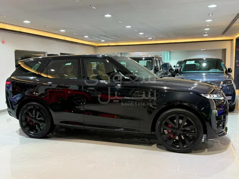 2026 لاند روفر رينج روفر سبورت اس اي ار دايناميك