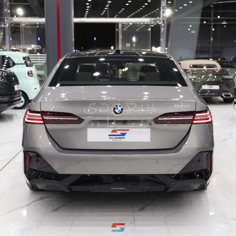 2026 BMW 5 Series 520i