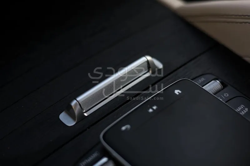 2024 مرسيدس - بنز جي إل إي 450 أي إم جي