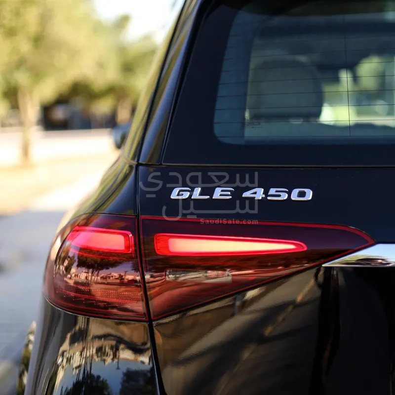 2024 مرسيدس - بنز جي إل إي 450 أي إم جي