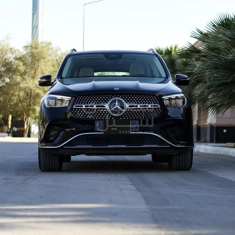 2024 مرسيدس - بنز جي إل إي 450 أي إم جي