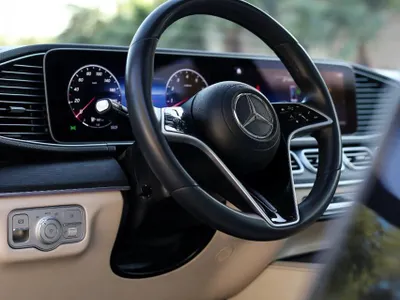 2024 مرسيدس - بنز جي إل إي 450 أي إم جي