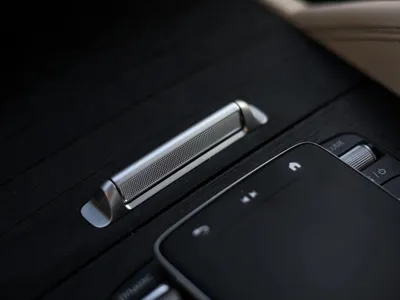 2024 مرسيدس - بنز جي إل إي 450 أي إم جي