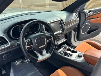 2018 جييب جراند شيروكي اس ار تي