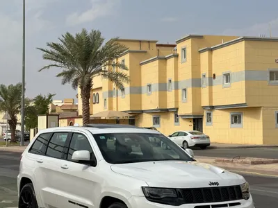 2018 جييب جراند شيروكي اس ار تي