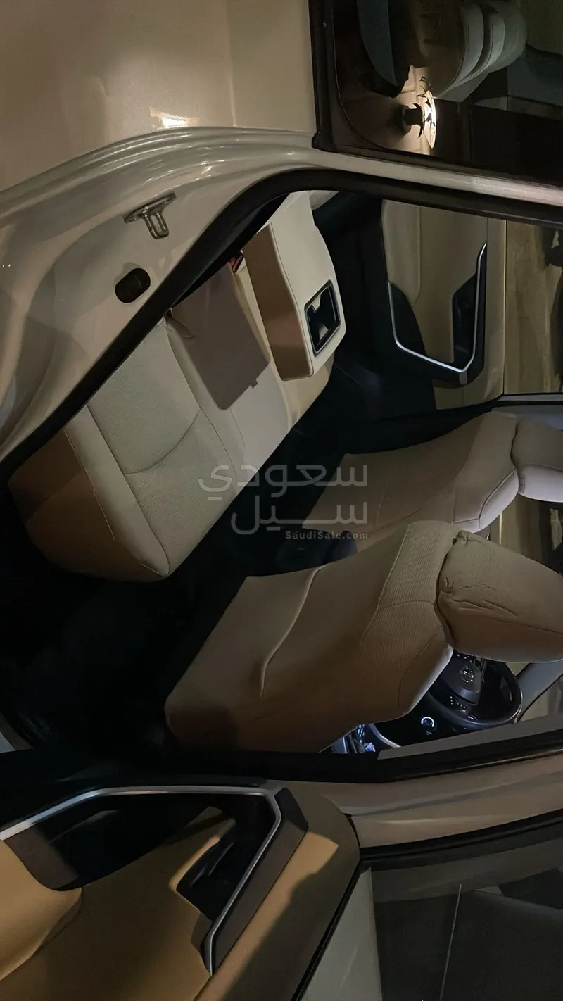 2023 تويوتا راف 4