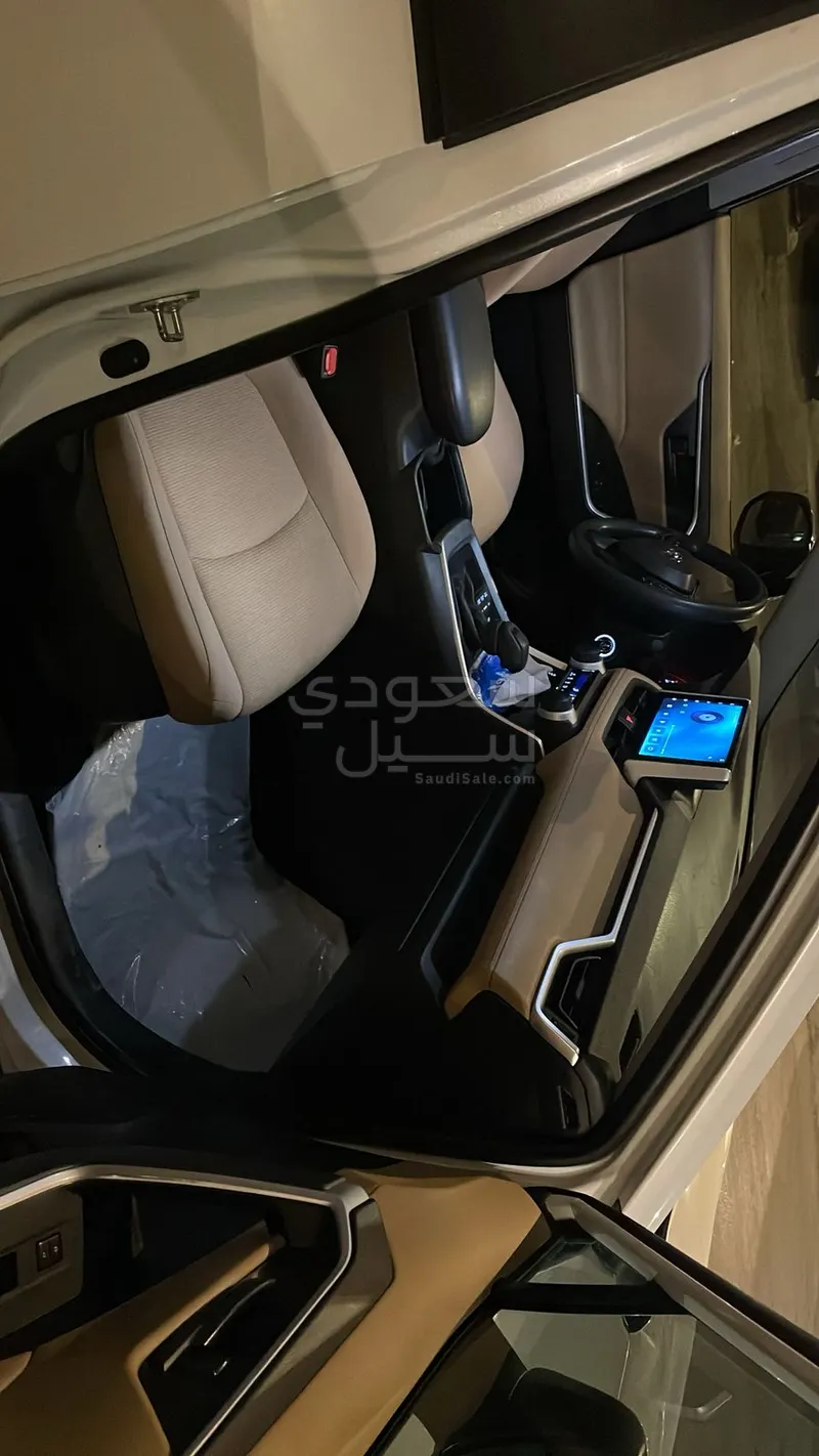 2023 تويوتا راف 4